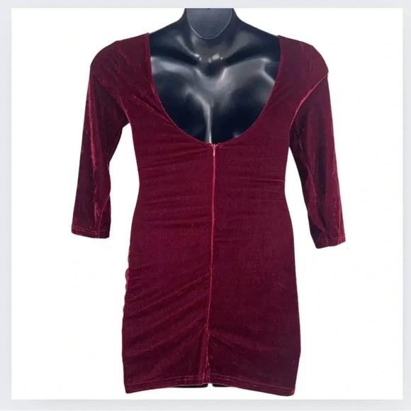 NWT TOBI Velvet Mini Dress Size Small - Picture 4 of 4
